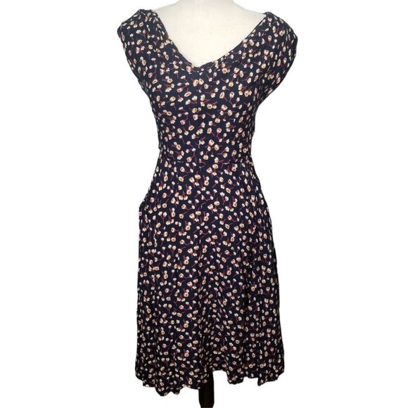 Emily & Fin Violet Blue Floral Printed Fit & Flare Dress with Pockets Size XS - Picture 1 of 7
